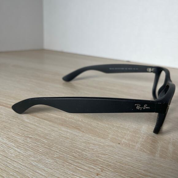 Ray-Ban RB2132 New Wayfarer 622 Sunglasses Black Rubber Frames Only 55-18-145 - Picture 9 of 9